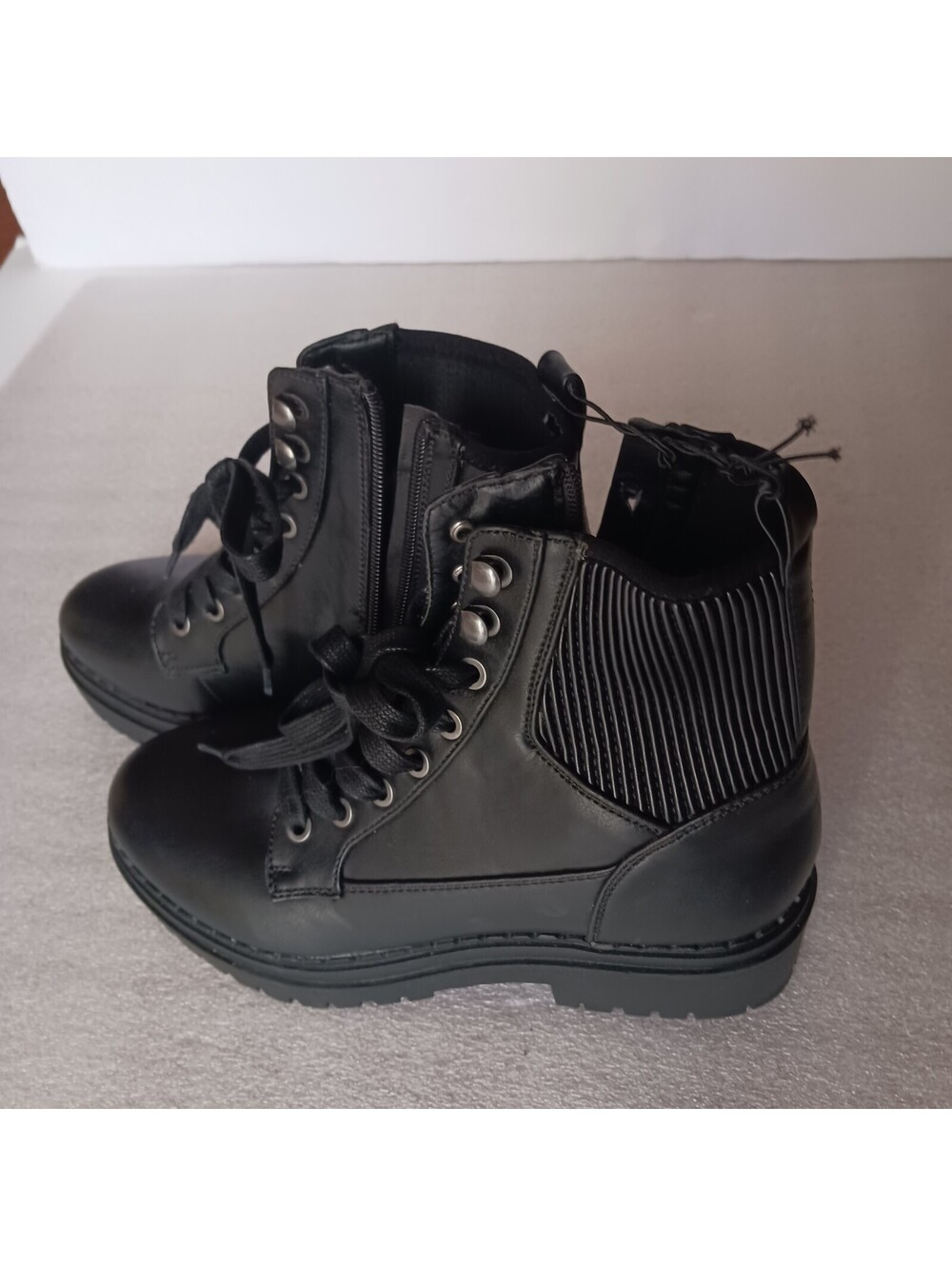 Indigo Rd  Women's  Black  Ankle Boots Size 6.5